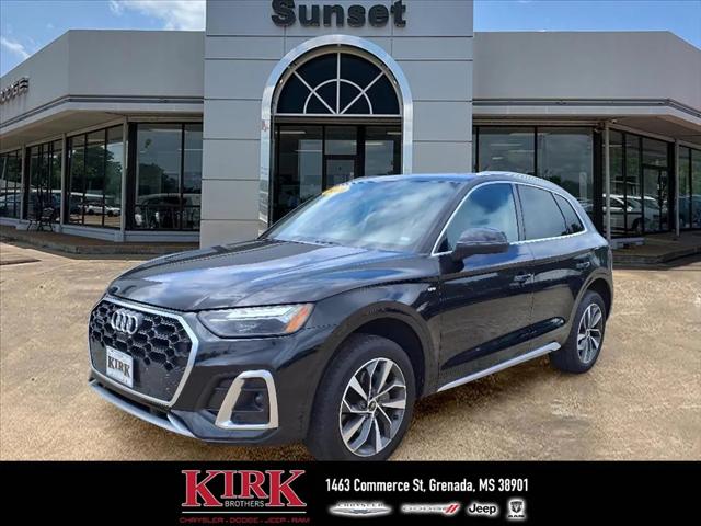 2024 Audi Q5 Premium Plus 45 TFSI S line quattro 2024 Audi Q5 Premium Plus 45 TFSI S line quattro