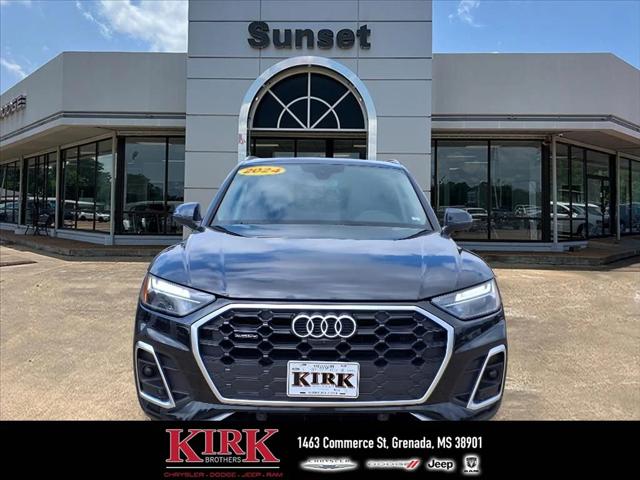 2024 Audi Q5 Premium Plus 45 TFSI S line quattro 2024 Audi Q5 Premium Plus 45 TFSI S line quattro