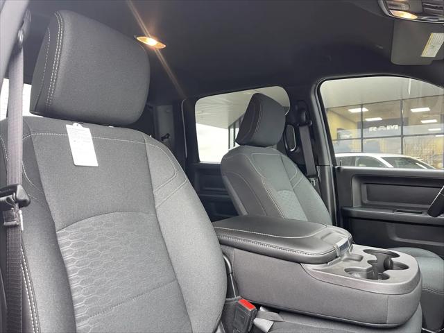 2025 Ram 2500 Tradesman Crew Cab 4x4 6'4" Box