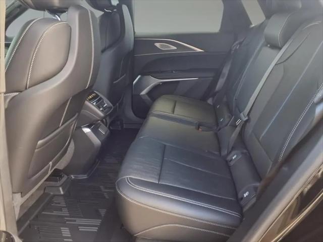 2026 Cadillac iQ V-Series w/1SV