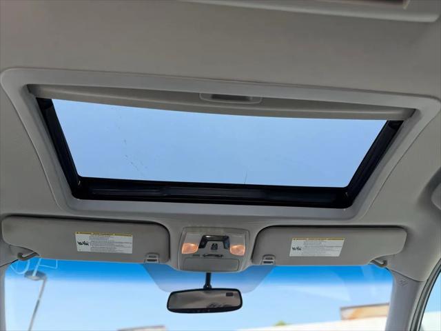 2017 Toyota Sienna XLE Premium 8 Passenger