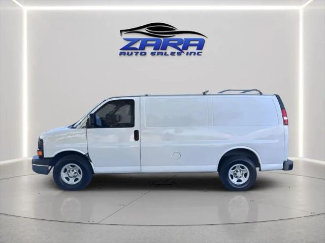 2005 Chevrolet Express Base
