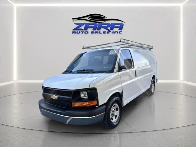 2005 Chevrolet Express Base