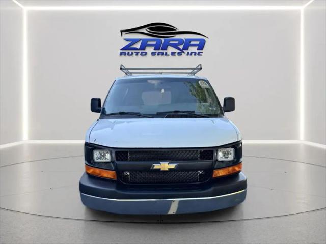 2005 Chevrolet Express Base