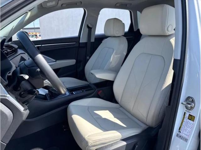 2022 Audi Q3 Premium 40 TFSI quattro Tiptronic