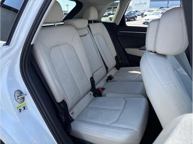 2022 Audi Q3 Premium 40 TFSI quattro Tiptronic