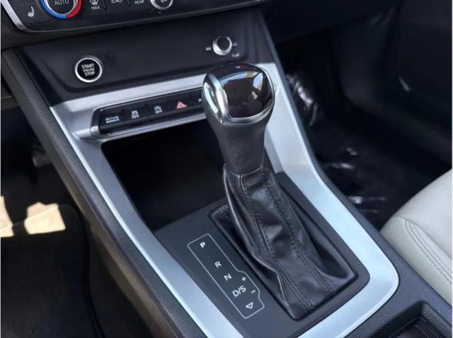 2022 Audi Q3 Premium 40 TFSI quattro Tiptronic