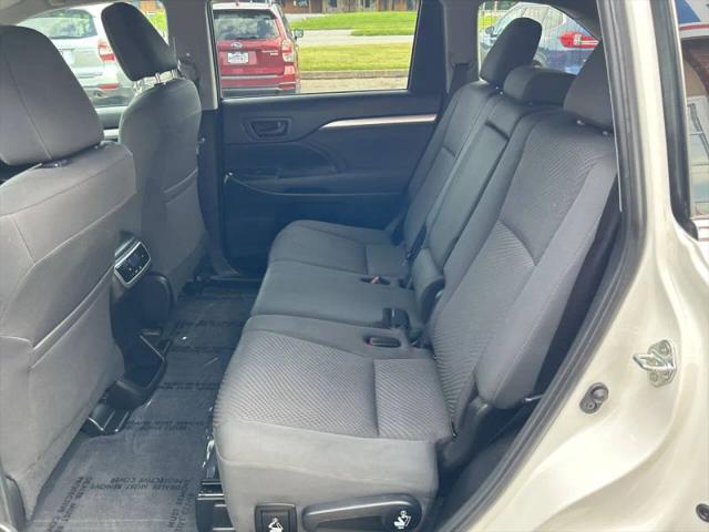 2019 Toyota Highlander LE
