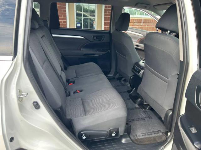 2019 Toyota Highlander LE