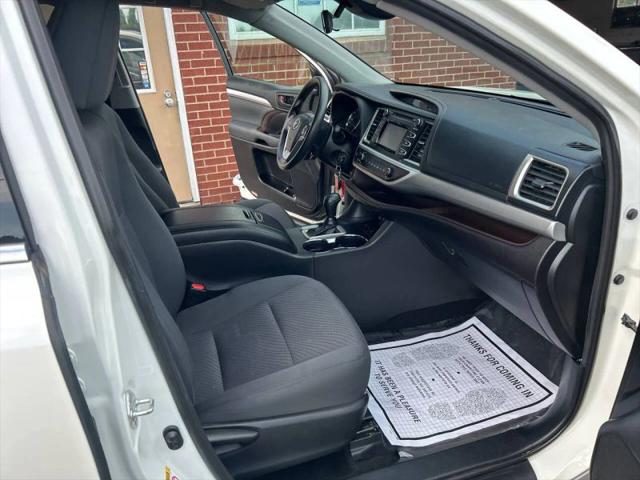 2019 Toyota Highlander LE
