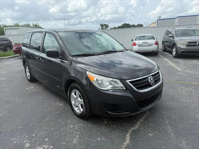 2012 Volkswagen Routan S for sale in Pasadena, TX