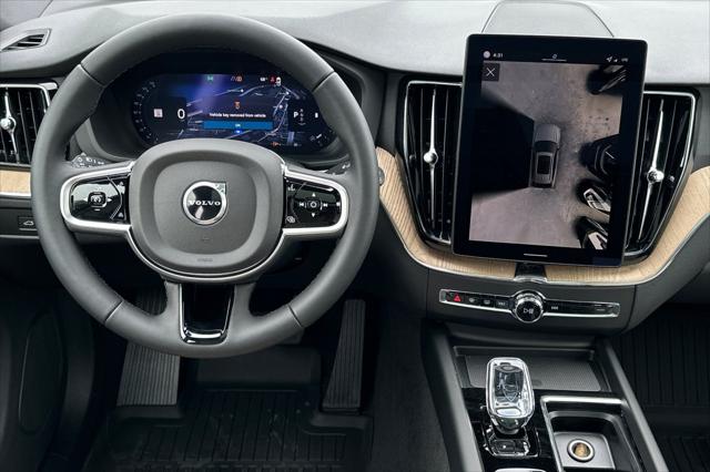 2026 Volvo XC60 B5 Plus