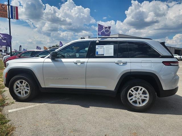 2024 Jeep Grand Cherokee Laredo 4x4