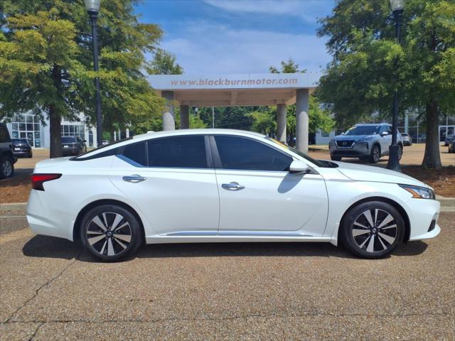 2022 Nissan Altima SV FWD