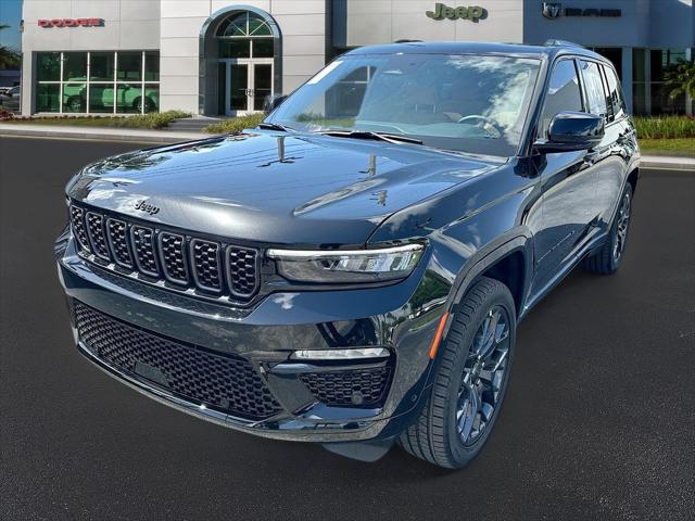 2025 Jeep Grand Cherokee GRAND CHEROKEE SUMMIT 4X4