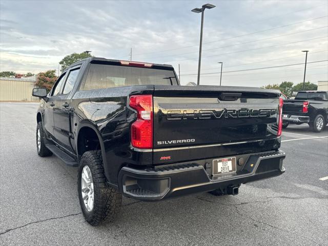 2023 Chevrolet Silverado 1500 4WD Crew Cab Short Bed WT