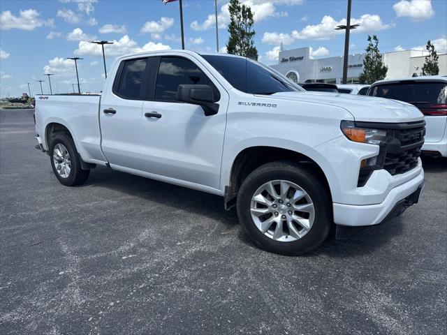 2024 Chevrolet Silverado 1500 4WD Double Cab Standard Bed Custom