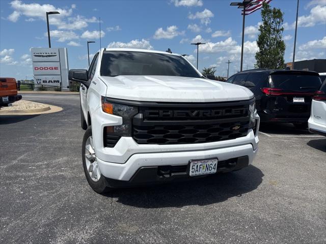 2024 Chevrolet Silverado 1500 4WD Double Cab Standard Bed Custom