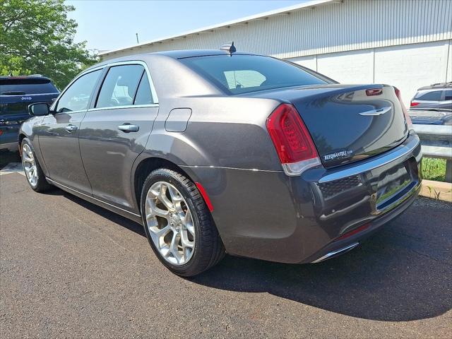 2017 Chrysler 300C Platinum