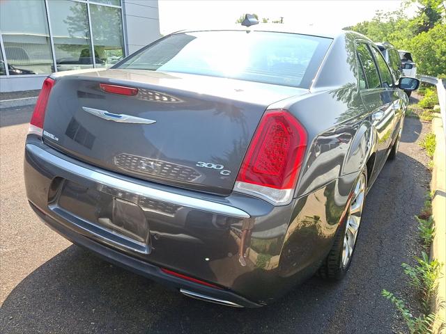 2017 Chrysler 300C Platinum