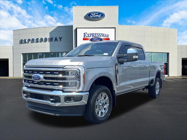 2023 Ford F-350 LARIAT