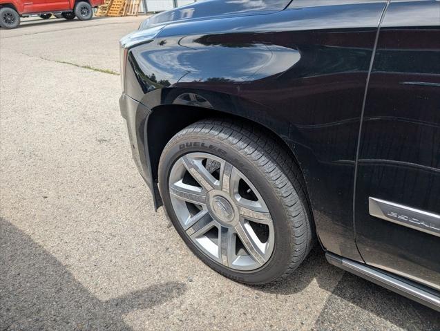 2020 Cadillac Escalade 4WD Premium Luxury