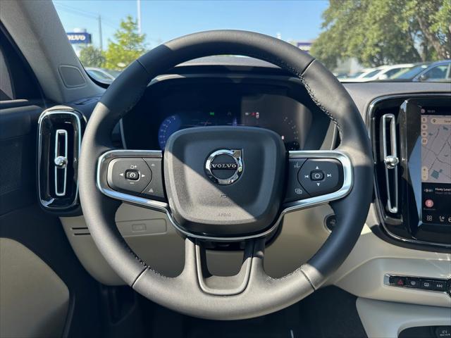 2026 Volvo XC40 Plus, B5 AWD Gas (mild hybrid), Dark