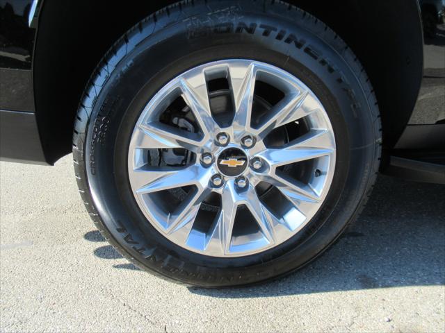 2025 Chevrolet Suburban 4WD Premier