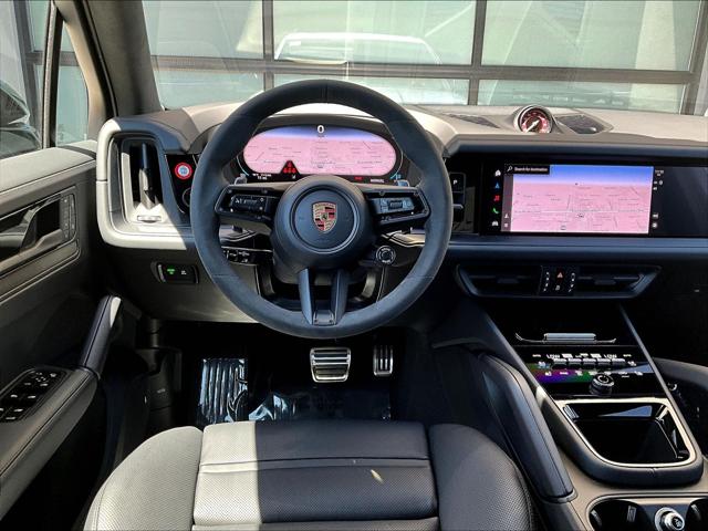 2025 Porsche Cayenne GTS
