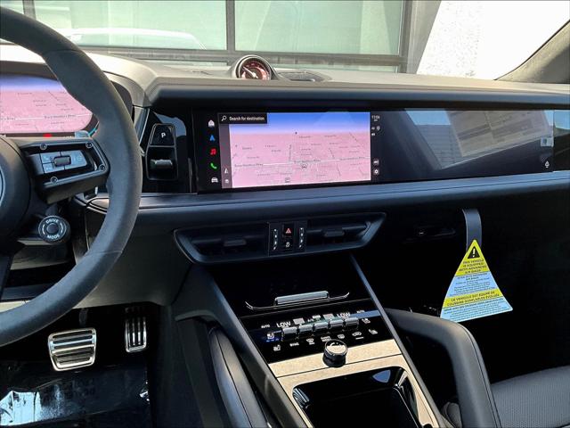 2025 Porsche Cayenne GTS