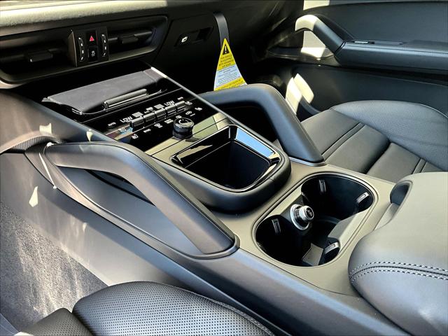 2025 Porsche Cayenne GTS