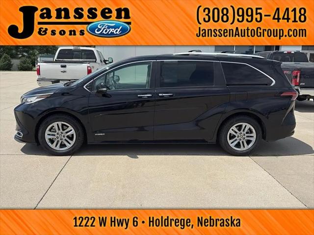 2021 Toyota Sienna Limited for sale in Holdrege, NE