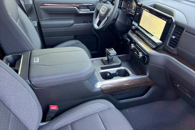 2025 GMC Sierra 1500 4WD Double Cab Standard Box Elevation with 3SB