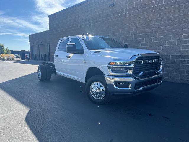 2026 RAM Ram 3500 Chassis Cab RAM 3500 TRADESMAN CREW CAB CHASSIS 4X4 60 CA 2026 RAM Ram 3500 Chassis Cab RAM 3500 TRADESMAN CREW CAB CHASSIS 4X4 60 CA