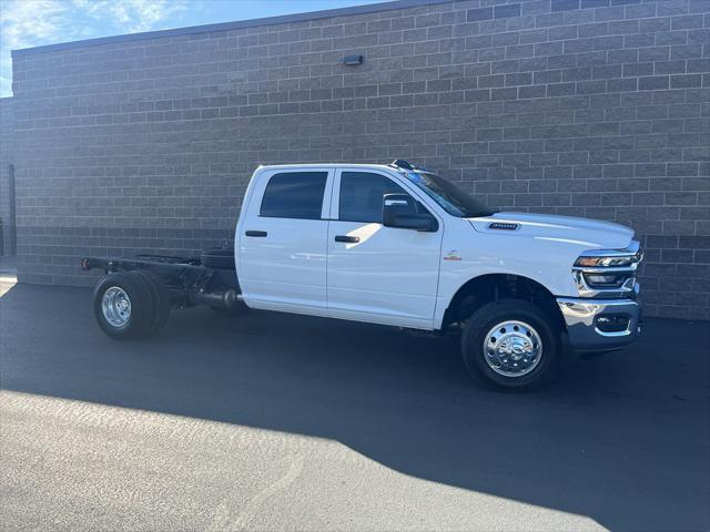 2026 RAM Ram 3500 Chassis Cab RAM 3500 TRADESMAN CREW CAB CHASSIS 4X4 60 CA 2026 RAM Ram 3500 Chassis Cab RAM 3500 TRADESMAN CREW CAB CHASSIS 4X4 60 CA