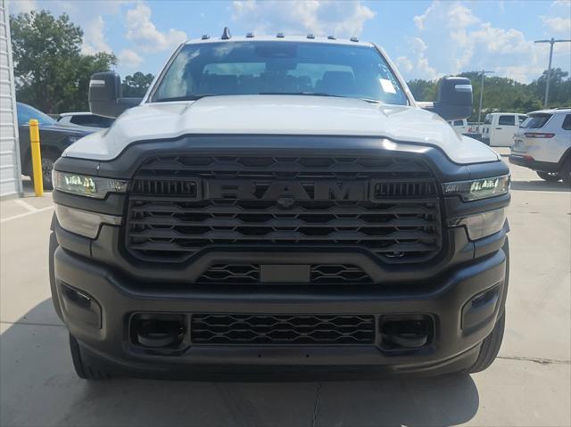 2026 RAM Ram 5500 Chassis Cab RAM 5500 TRADESMAN CHASSIS REGULAR CAB 4X2 84 CA