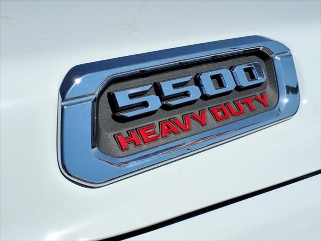 2026 RAM Ram 5500 Chassis Cab RAM 5500 TRADESMAN CHASSIS CREW CAB 4X4 84 CA 2026 RAM Ram 5500 Chassis Cab RAM 5500 TRADESMAN CHASSIS CREW CAB 4X4 84 CA