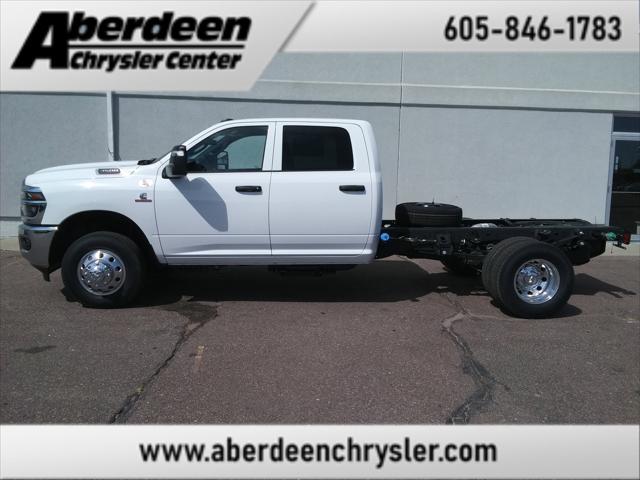 2026 RAM Ram 3500 Chassis Cab RAM 3500 TRADESMAN CREW CAB CHASSIS 4X4 60 CA