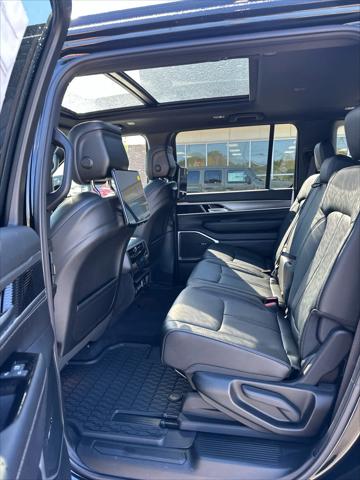 2025 Jeep Wagoneer Series II Overland 4x4