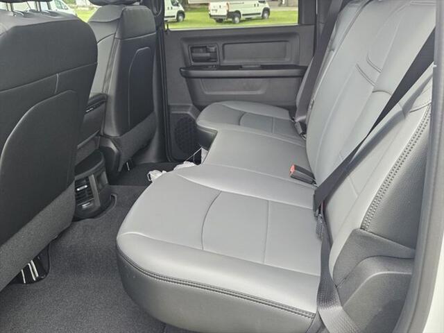 2026 Ram 2500 Tradesman Crew Cab 4x4 6'4" Box