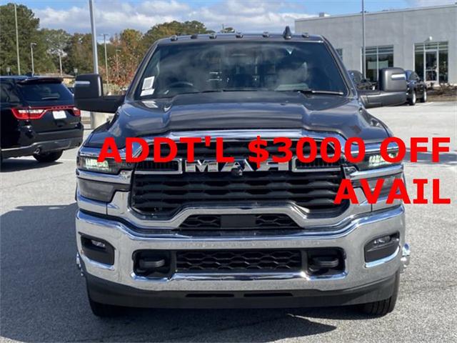 2026 RAM Ram 3500 Chassis Cab RAM 3500 TRADESMAN CREW CAB CHASSIS 4X4 60 CA