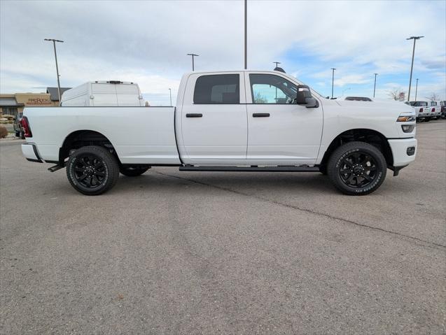 2026 RAM Ram 2500 RAM 2500 BLACK EXPRESS CREW CAB 4X4 8 BOX