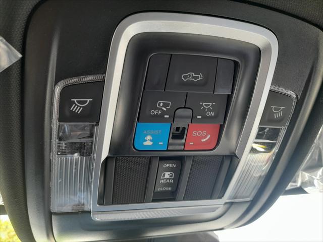 2026 Ram 1500 Laramie Crew Cab 4x4 5'7" Box