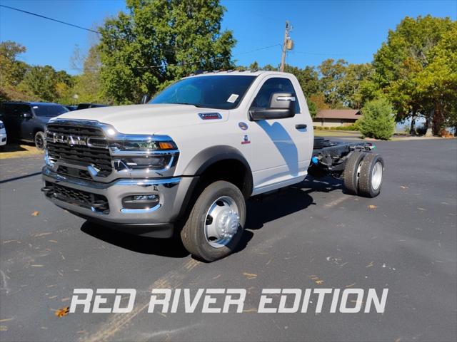 2026 RAM Ram 5500 Chassis Cab RAM 5500 TRADESMAN CHASSIS REGULAR CAB 4X4 84 CA 2026 RAM Ram 5500 Chassis Cab RAM 5500 TRADESMAN CHASSIS REGULAR CAB 4X4 84 CA