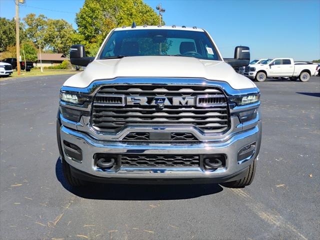 2026 RAM Ram 5500 Chassis Cab RAM 5500 TRADESMAN CHASSIS REGULAR CAB 4X4 84 CA 2026 RAM Ram 5500 Chassis Cab RAM 5500 TRADESMAN CHASSIS REGULAR CAB 4X4 84 CA