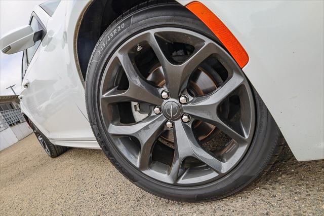 2023 Chrysler 300 Touring L