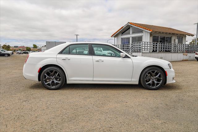 2023 Chrysler 300 Touring L