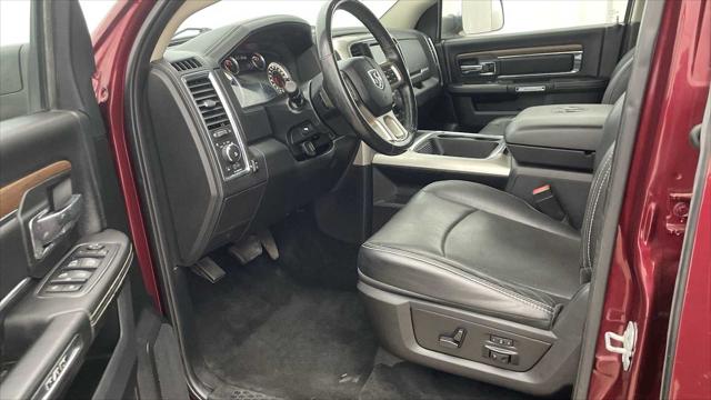 2017 RAM 1500 Laramie Crew Cab 4x4 57 Box