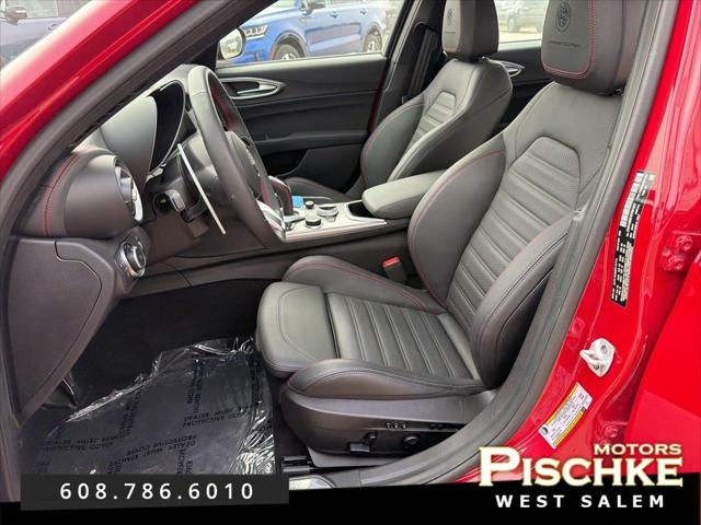 2024 Alfa Romeo Giulia Competizione AWD 2024 Alfa Romeo Giulia Competizione AWD