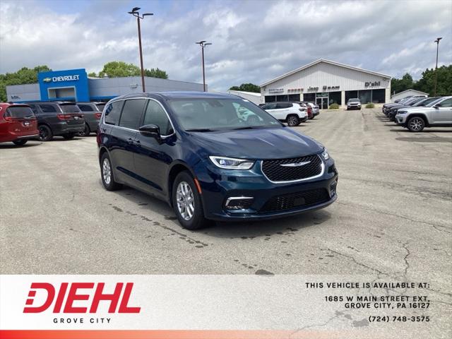 2025 Chrysler Pacifica PACIFICA SELECT